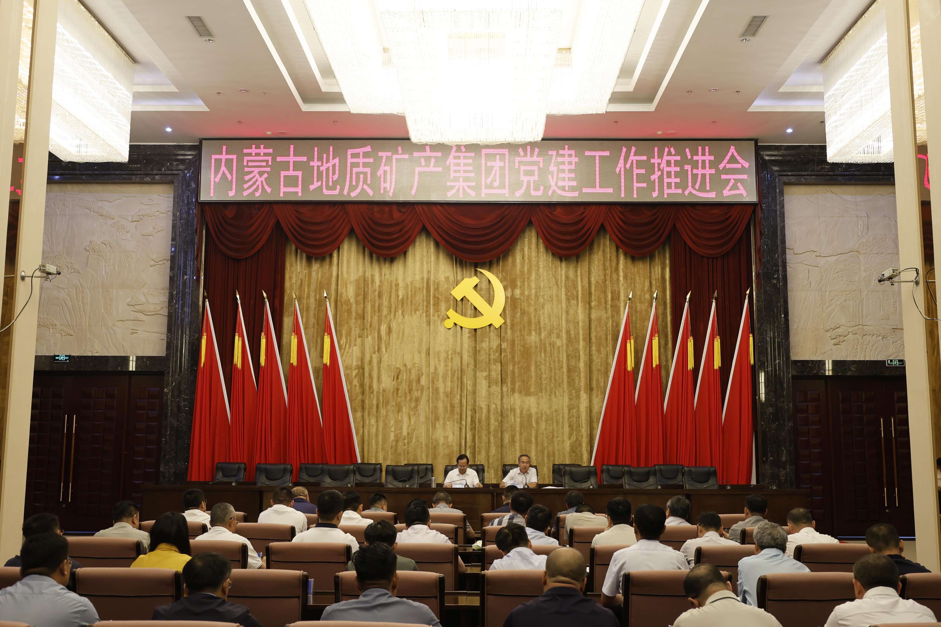 1757467088269019656.jpg auto